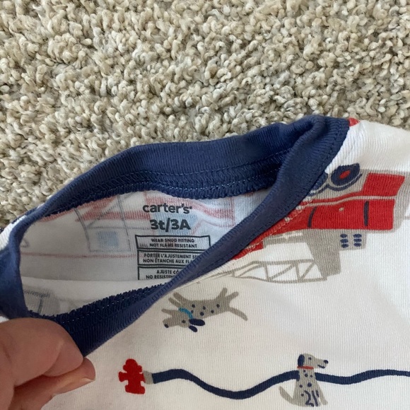 ✅NWOT toddler boys pj’s set Carter’s - Picture 5 of 6